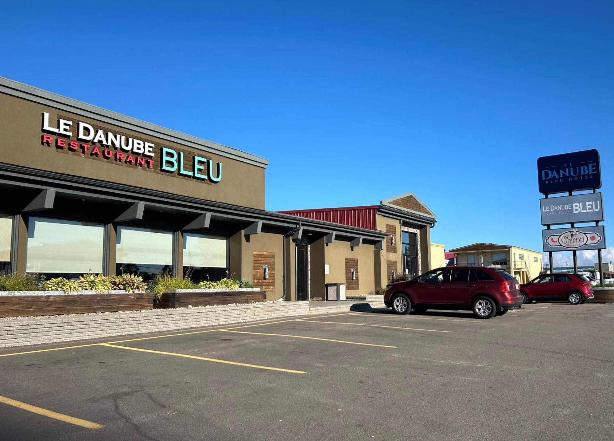 Hotel Danube Bleu Forestville Bagian luar foto