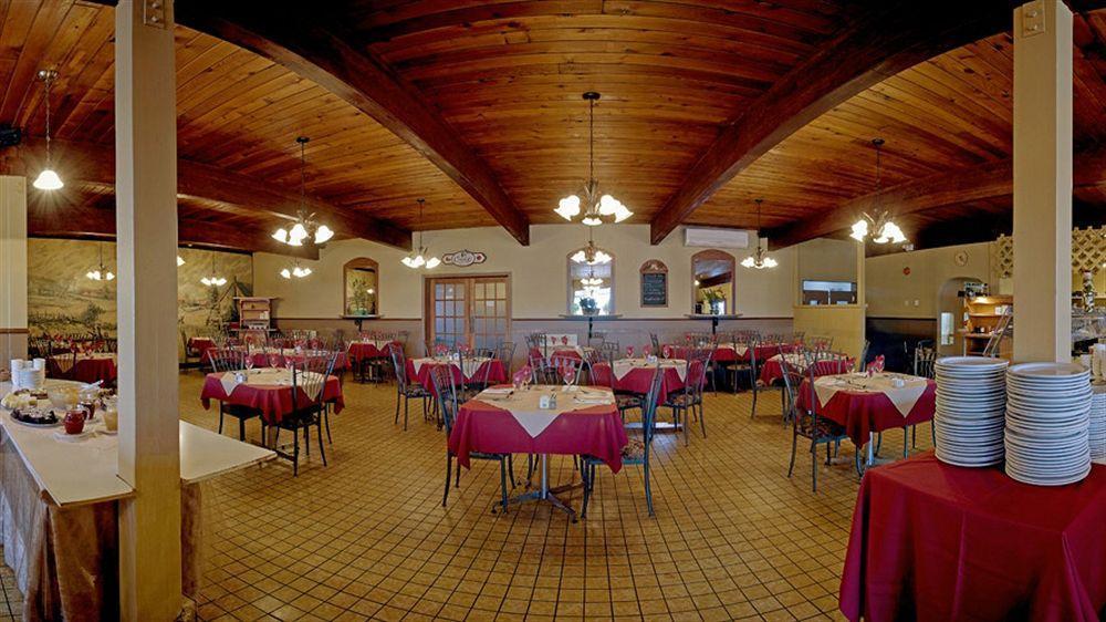 Hotel Danube Bleu Forestville Bagian luar foto